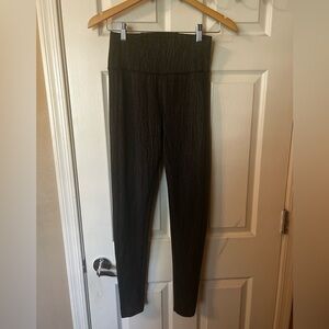 Buff Bunny Jacquard Leggings in Black&Grey